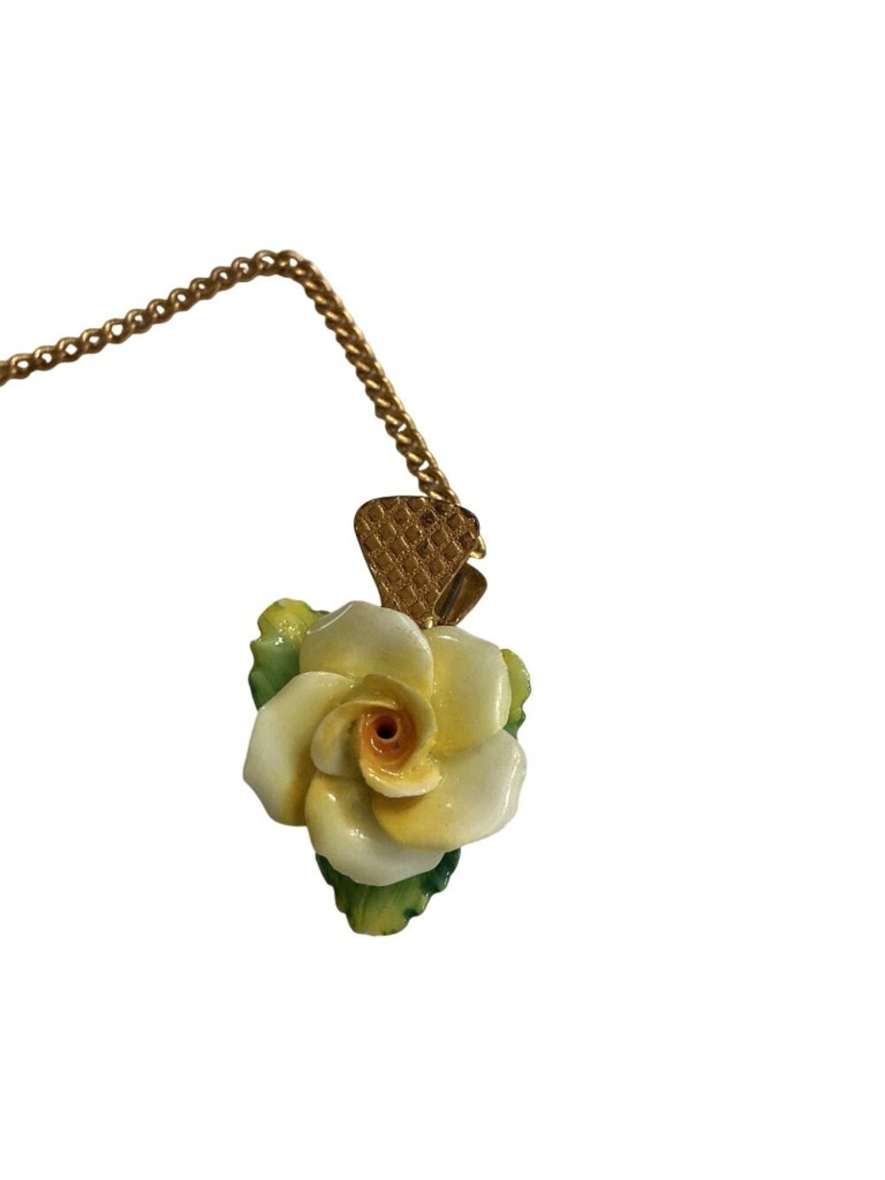 Vintage Porcelain Yellow Rose Sweater Clip With Gold-Tone Chain And Textured Cli - Picture 3 of 10